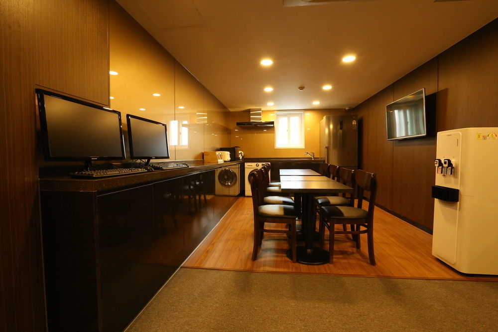 Philstay Dongdaemun Avenue Seúl Exterior foto
